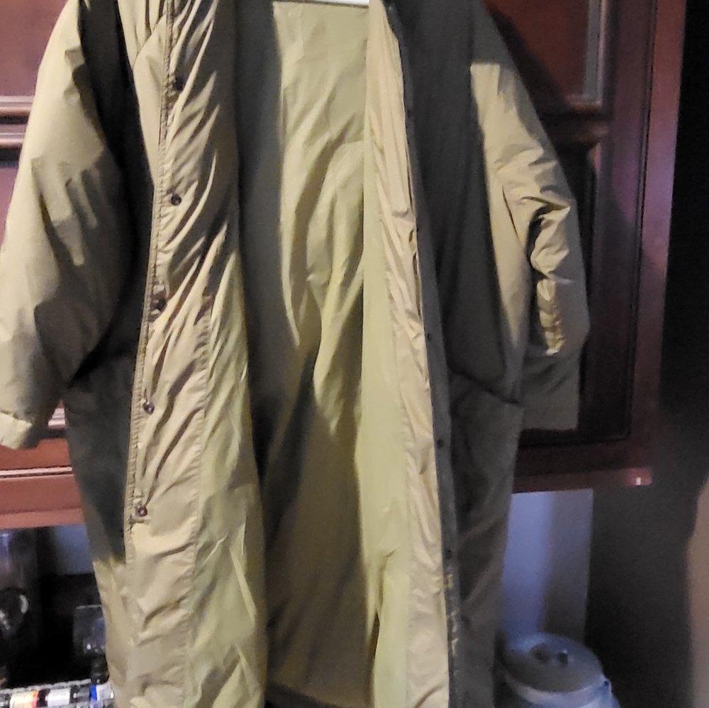 Jackets - Picture 3 of 4